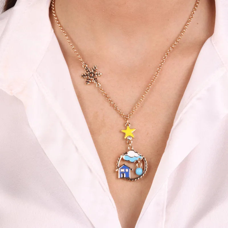 Collana in Metallo con nuvola e casa pendente
