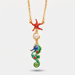Collana in Metallo con cavalluccio marino e piccola perla - BYSIMON gioielli