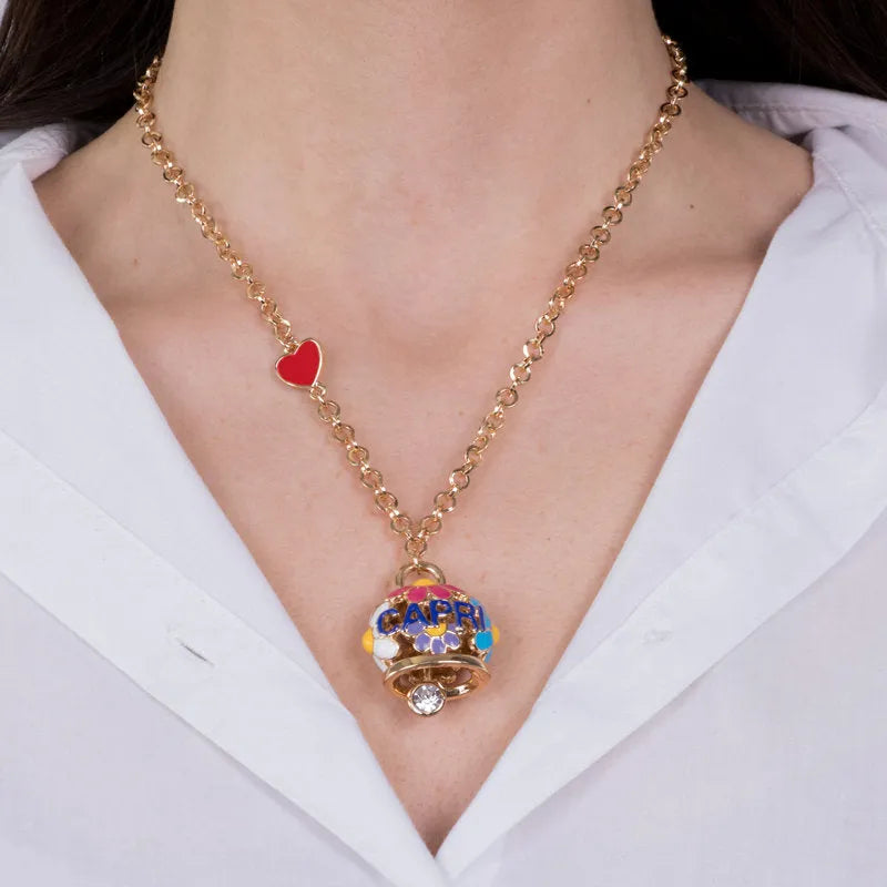Collana in Metallo con campanella impreziosita da margherite e scritta capri