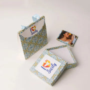 Collana in Metallo con farfalle e fiori blu e bianchi