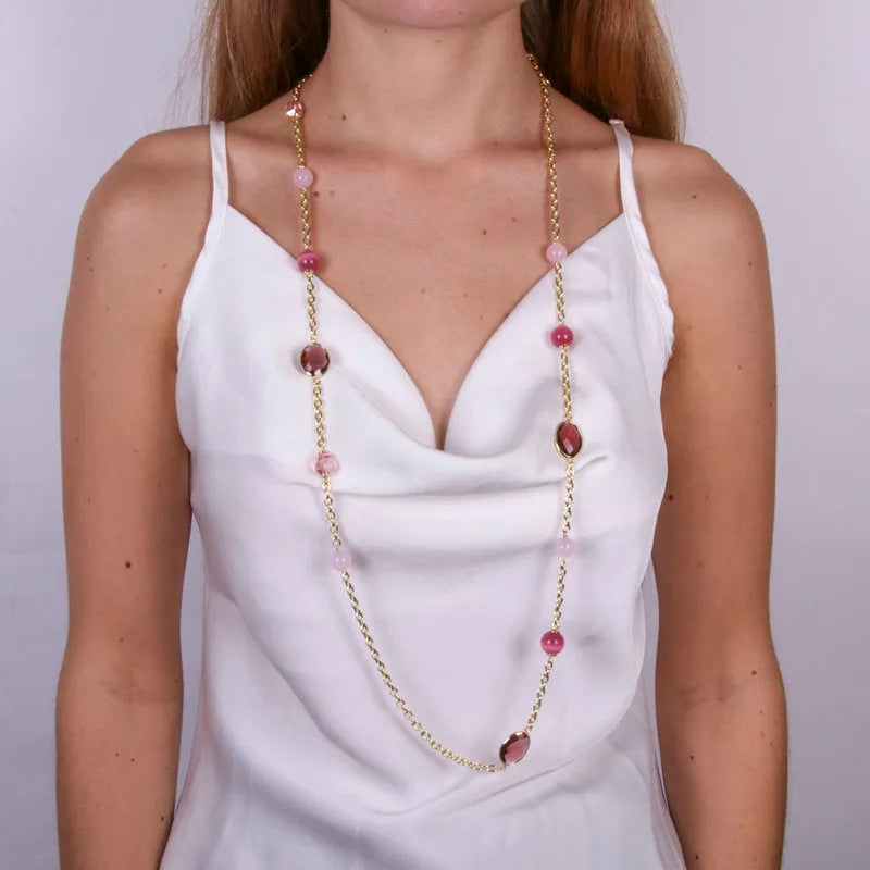 Collana in Metallo lunga con cristalli e perle rosa - BYSIMON gioielli