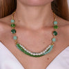 Collana in Metallo con perle verdi e multfilo pendente