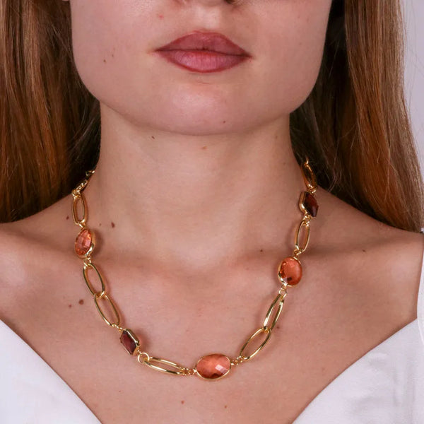 Metal Necklace with Oval Chain and Pink Crystals