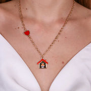 Collana in Metallo con casa, bambino e cuore rosso