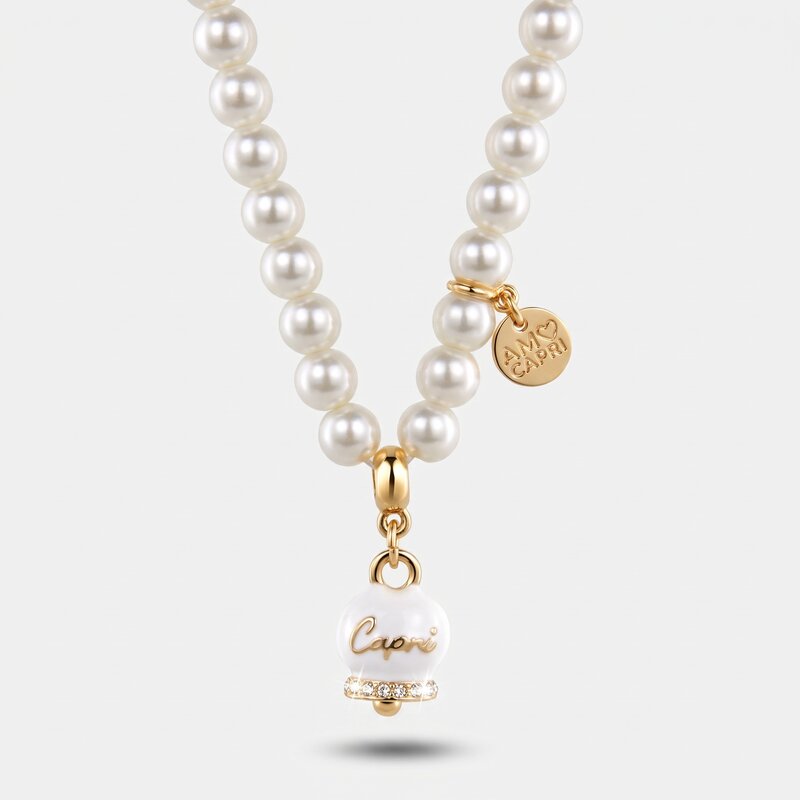 Collana in Metallo con perle e campanella bianca con scritta Capri