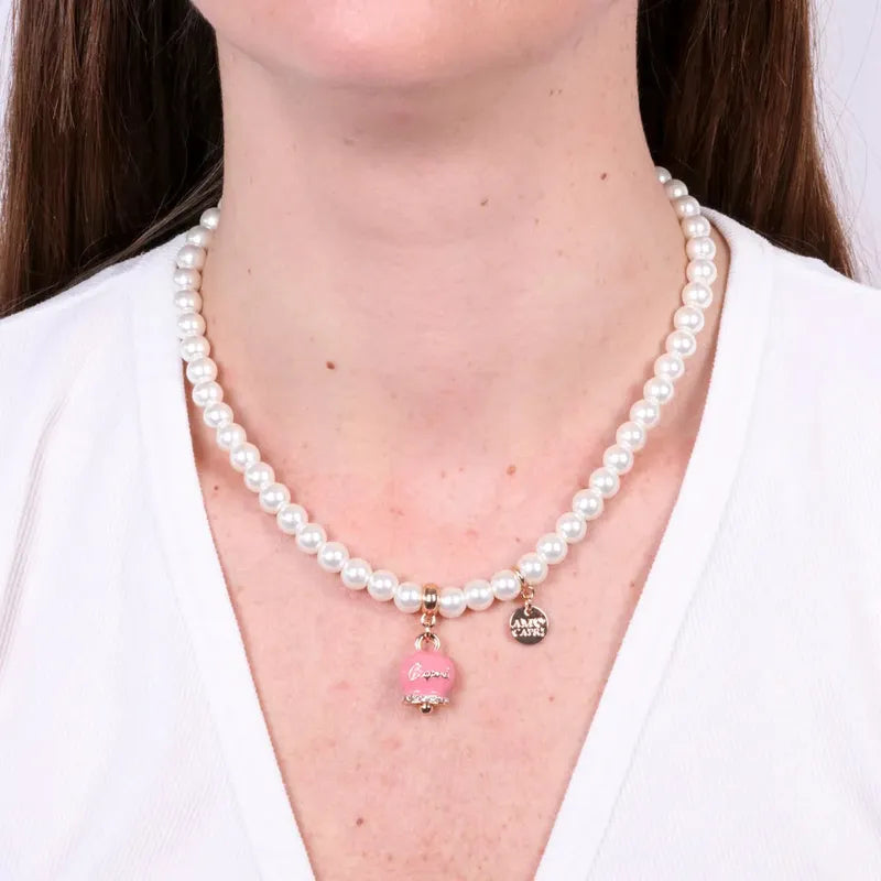 Collana in Metallo con perle e campanella rosa con scritta Capri