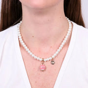 Collana in Metallo con perle e campanella rosa con scritta Capri