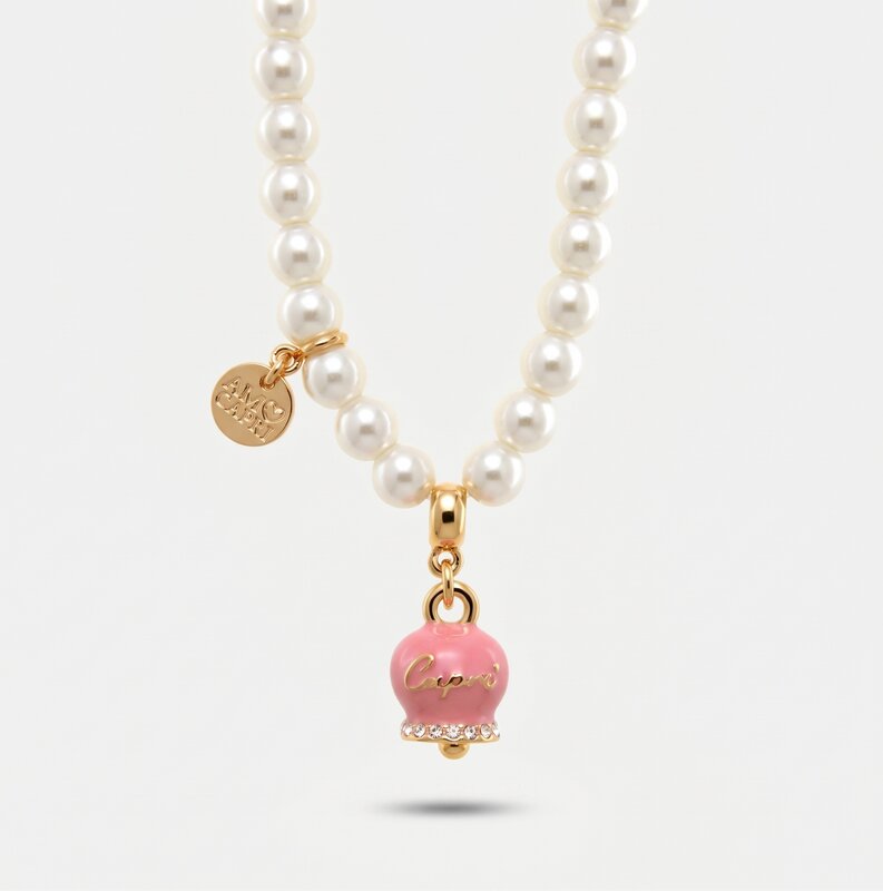 Collana in Metallo con perle e campanella rosa con scritta Capri