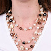 Collana in Metallo multifilo con perle e fiore a perle bianche
