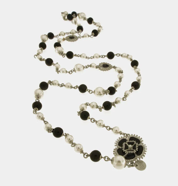 Collana in Metallo con perle e fiore nero