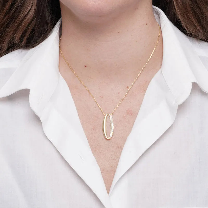 Collana in Metallo ovale alternato liscio e pavè