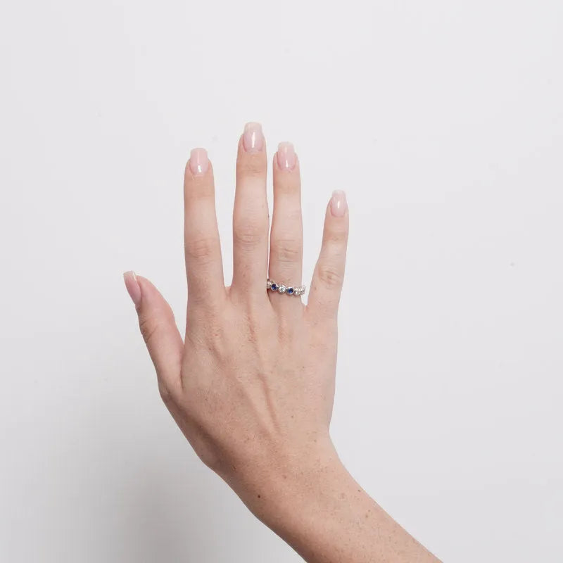 Anello in Metallo giro di zirconi blu - BYSIMON gioielli