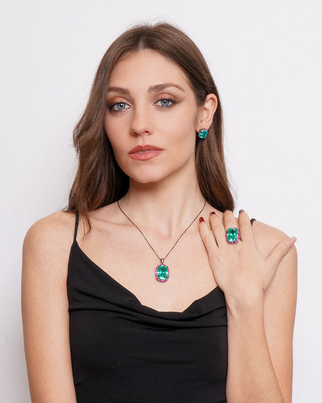 Set coordinato - Collana in Metallo con zircone verde centrale