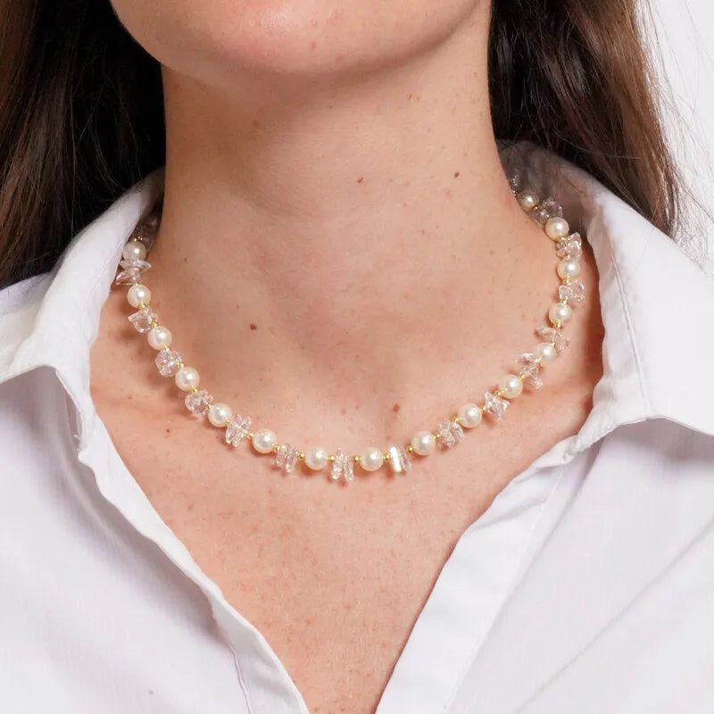 Collana in Metallo sfere avorio e cristalli