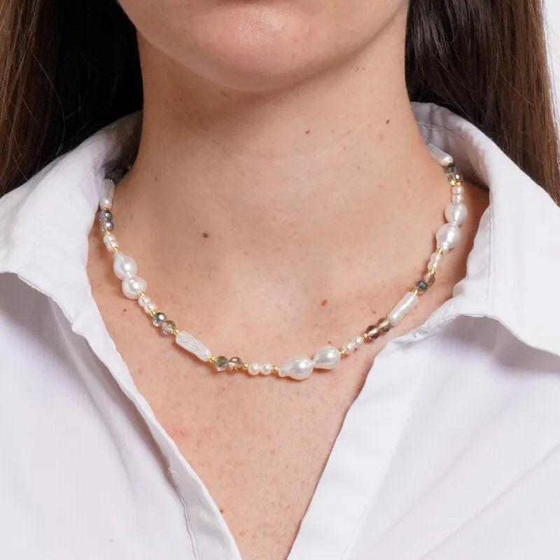 Collana in Metallo sfere irregolari e cristalli