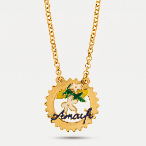 Collana in Metallo con scritta Amalfi, Limoni e Fiori Bianchi - BYSIMON gioielli