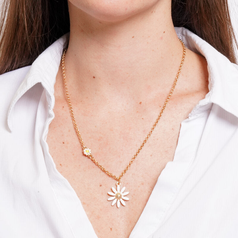 Collana in Metallo catena dorata margherita smaltata bianca centro dorato Capri