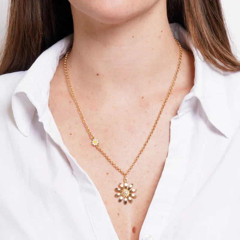 Collana in Metallo catena dorata margherita lucida centro cristalli elegante Capri