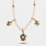 Collana in Metallo con filo di sfere bianche e campanella multicolore CAPRI - gioiello BySimon