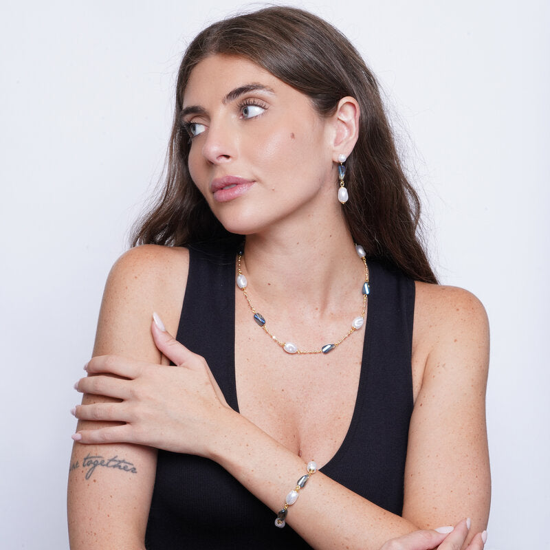 Set coordinato - Collana in Metallo cristalli azzurri e perle irregolari