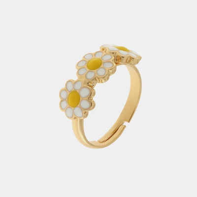 Metal ring with enamelled daisies