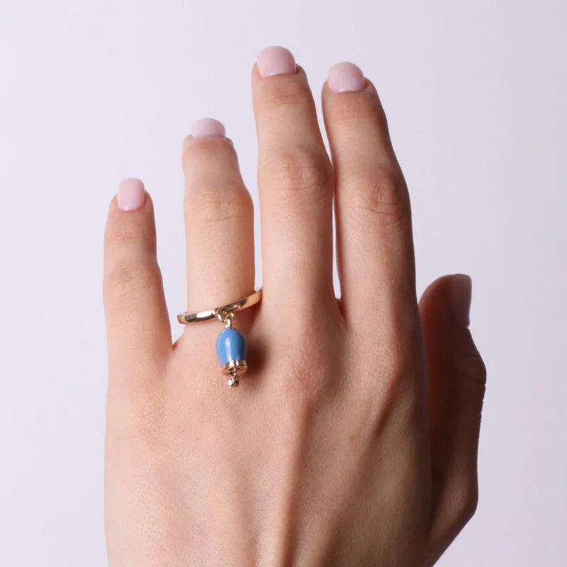 Anello in Metallo con campanella portafortuna pendente, impreziosita da smalto e punto luce - BYSIMON gioielli