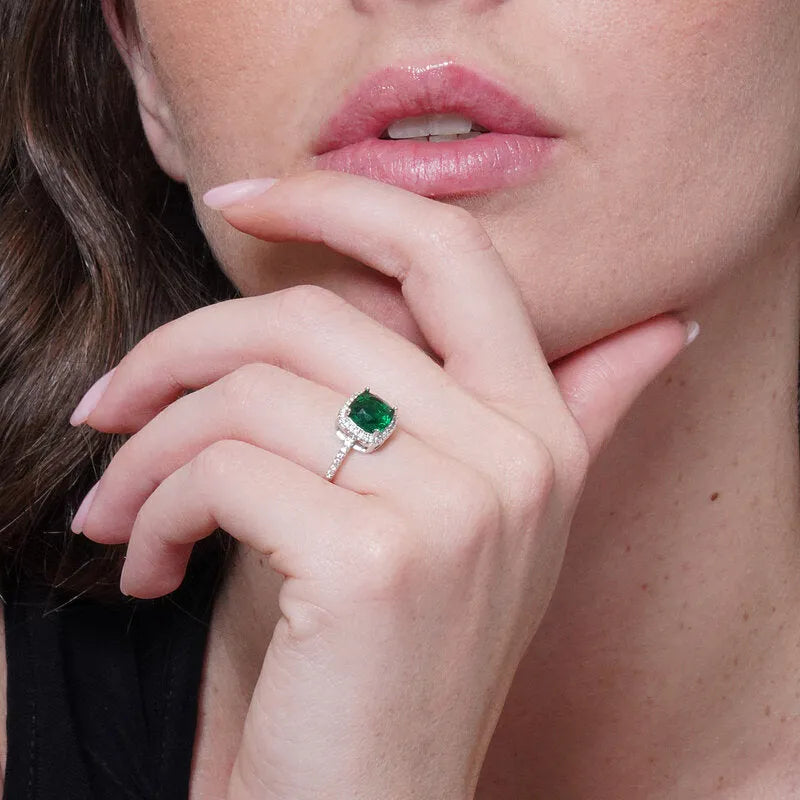 Anello in Metallo con zircone verde quadrato