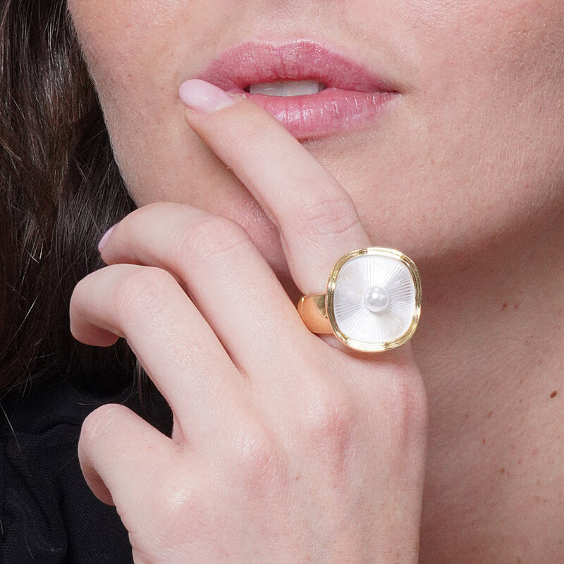Set coordinato - Anello in Metallo e ferma foulard smaltato bianco con perlina centrale