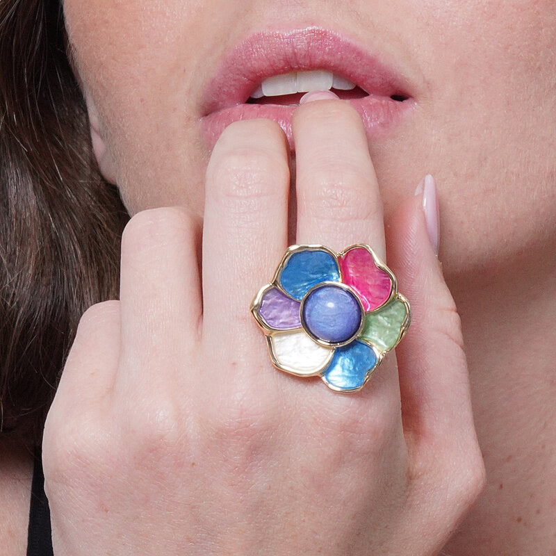 Set coordinato - Anello in Metallo e ferma foulard fiore smaltato multicolore e pietra blu centrale