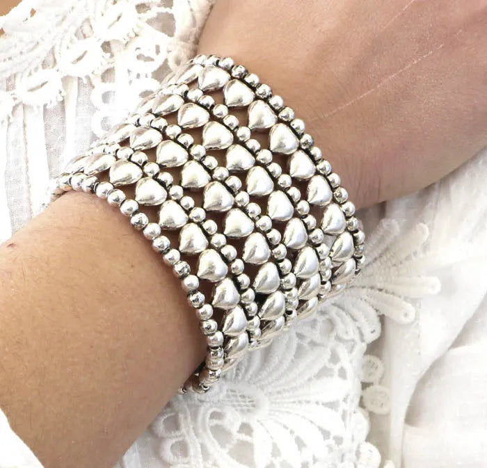 Bracciale in Metallo elastico con cuori