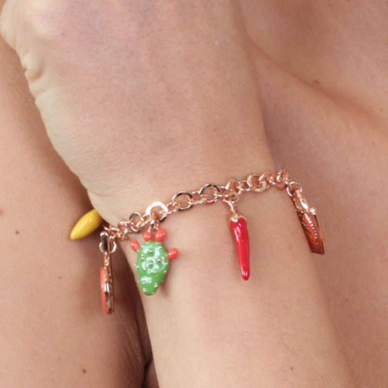 Bracciale in Metallo con charm siciliani, carretto, coffa, fico d'india, corno portafortuna - BYSIMON gioielli