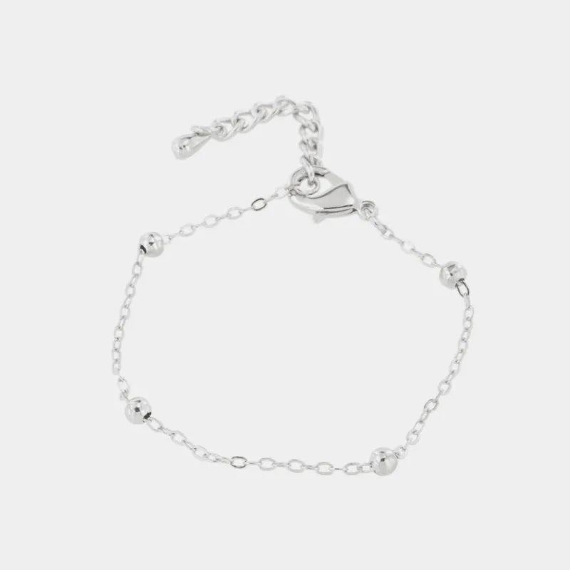 Metal chain bracelet with beads