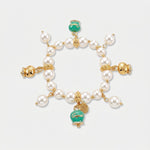 Bracciale in Metallo Bracciale in Metallo con perle e campanelle portafortuna in smalto verde con scritta Capri