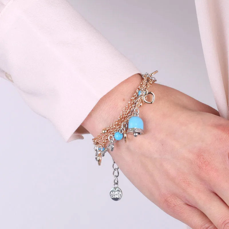 Bracciale in Metallo con ciondoli a forma di cuore e campanella smaltata turchese - BYSIMON gioielli