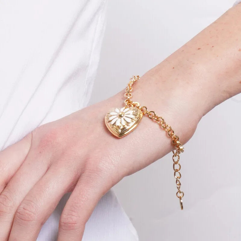 Bracciale in Metallo catena dorata cuore rilievo floreale margherita bianca Capri