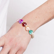 Bracciale in Metallo elastico con Murano Stone con pietre bianche e cuori colorati