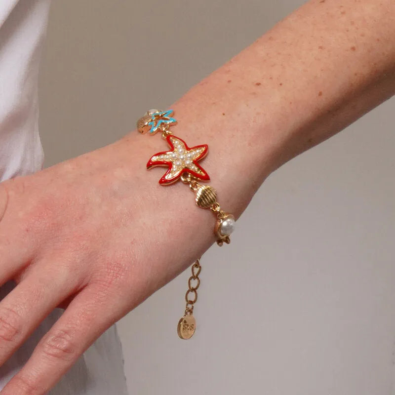 Bracciale in metallo con stelle marine smaltate e conchiglie colorate - BYSIMON