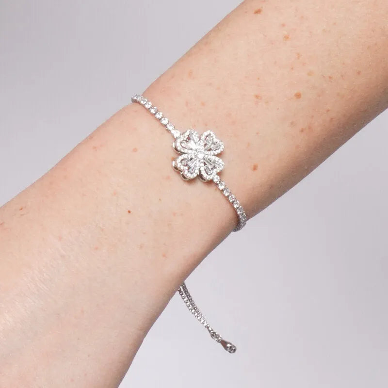 Bracciale in Metallo Quadrifoglio Cristalli Argento BYS - gioiello BySimon