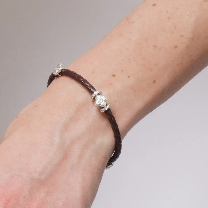 Bracciale in Metallo semirigido in simil pelle intrecciata marrone
