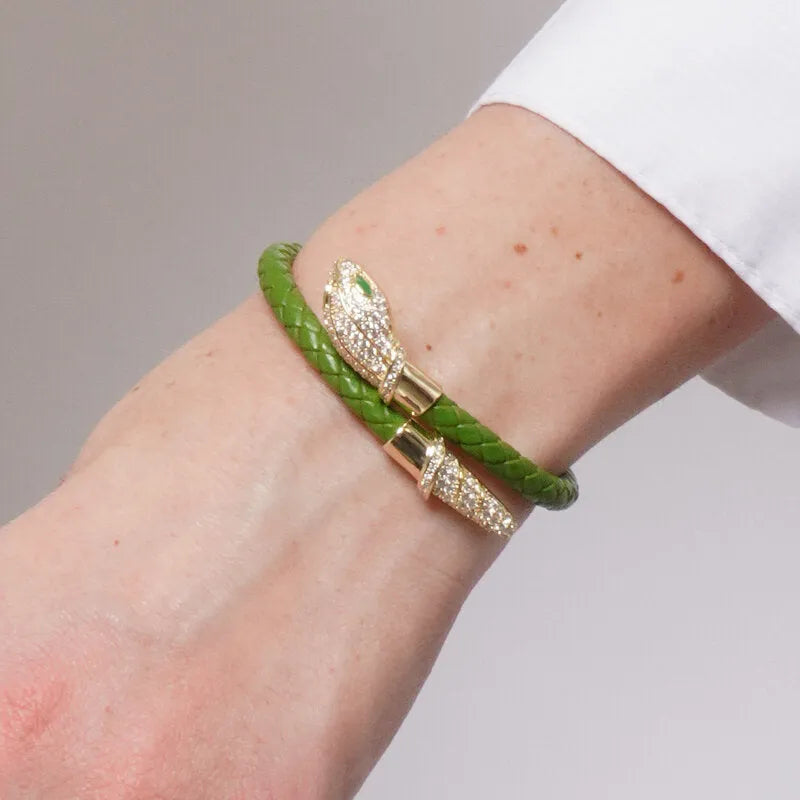 Bracciale in Metallo simil pelle intrecciata verde con chiusura serpente dorato
