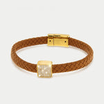 Bracciale in Metallo simil pelle intrecciata marrone cuoio con centrale quadrato dorato - BYSIMON gioielli