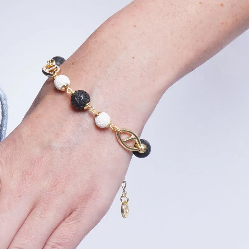 Bracciale in Metallo con sfere laviche  bianche e nere