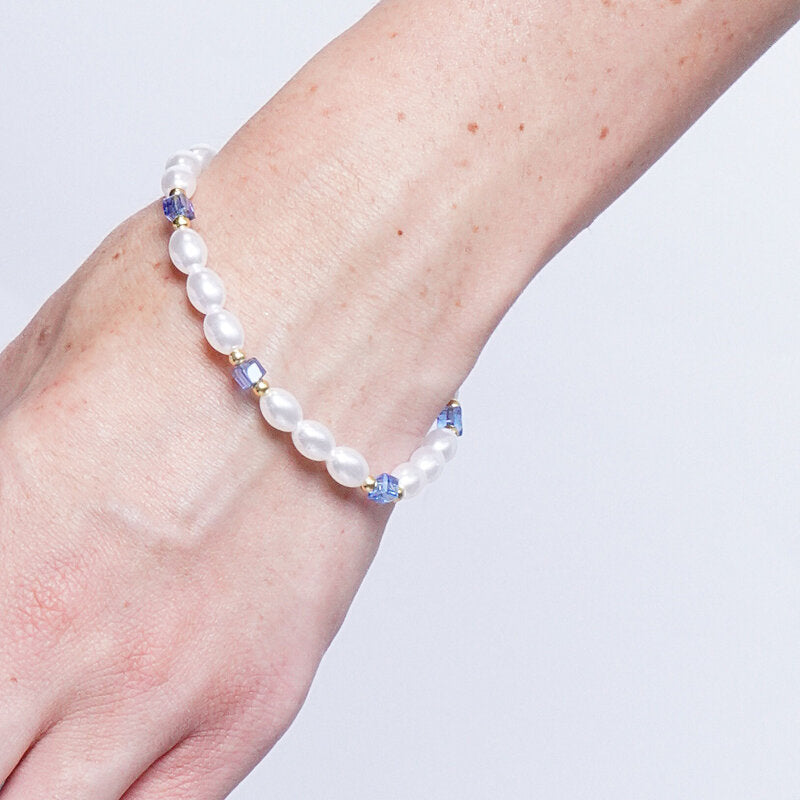 Bracciale in Metallo cristalli cubici azzurri e perline
