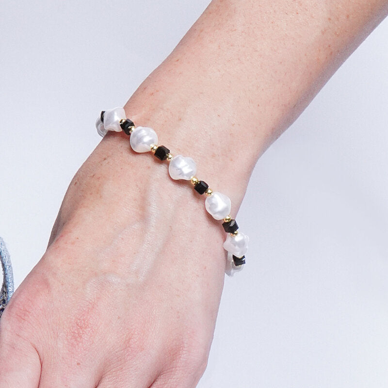 Bracciale in Metallo cristalli cubici neri e perline