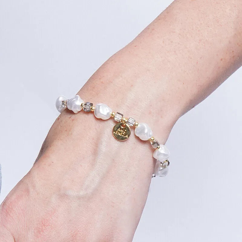 Bracciale in Metallo cristalli cubici grigi e perline