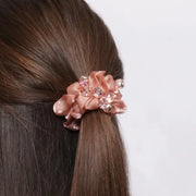 Fermacapelli con strass Rosa in raso satinato