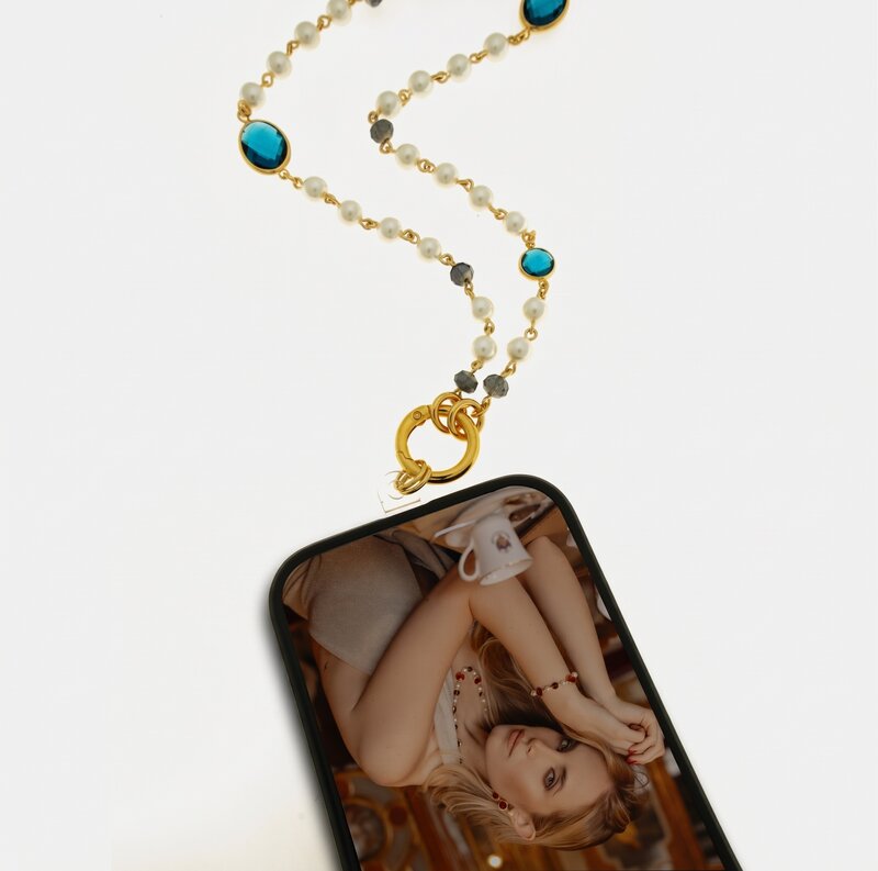 Catena per Cellulare cristalli azzurri e perle AMOVENEZIA - gioiello BySimon