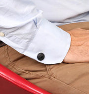 Gemelli in Metallo lavorato a fantasia floreale impreziosito da smalto nero