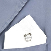 Spilla in Metallo a forma di sveglia con disegno centrale