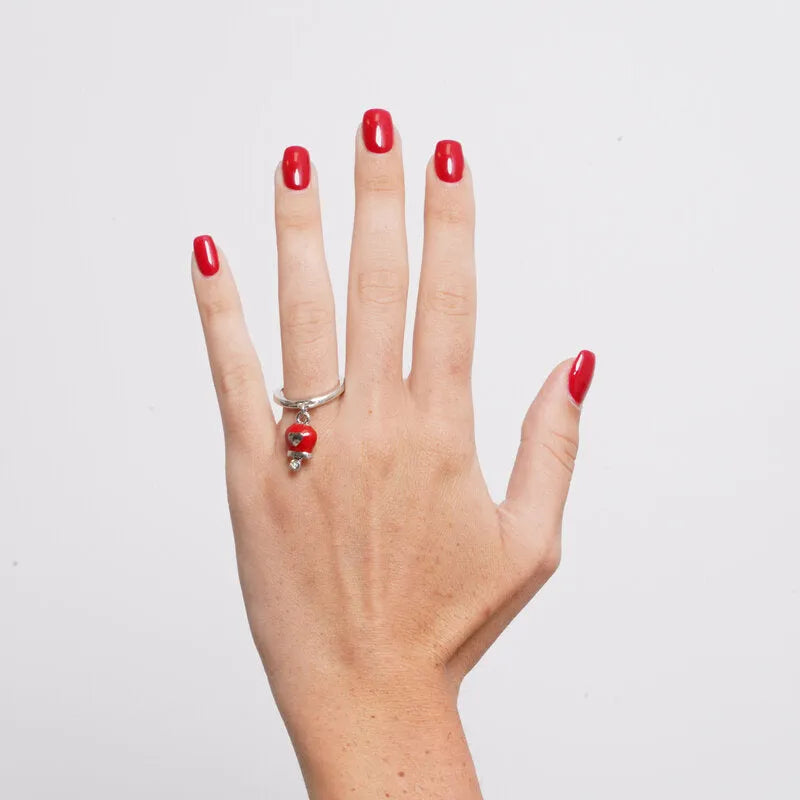 Anello in Acciaio con campanella portafortuna rossa con cuore - BYSIMON gioielli